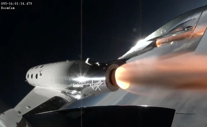 Tỷ phú Richard Branson sẽ cùng Virgin Galactic bay vào vũ trụ trong "vài tháng tới"