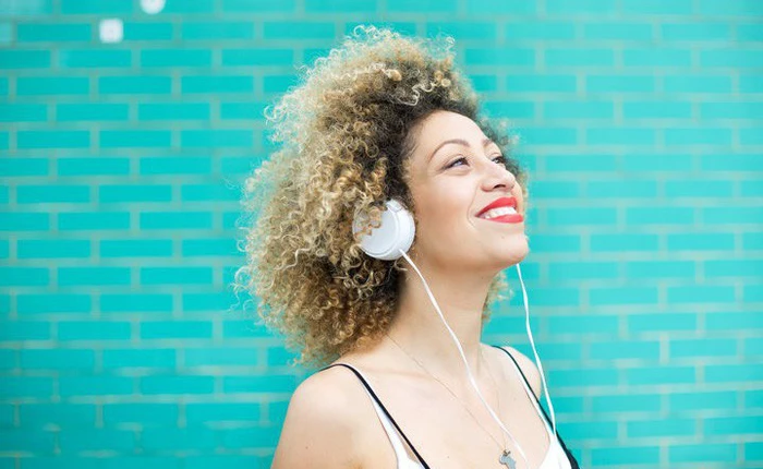 Dù chẳng phải hit lớn nhưng sao nhiều người cứ tua đi tua lại chỉ để nghe mãi 1 bản nhạc mà không chán