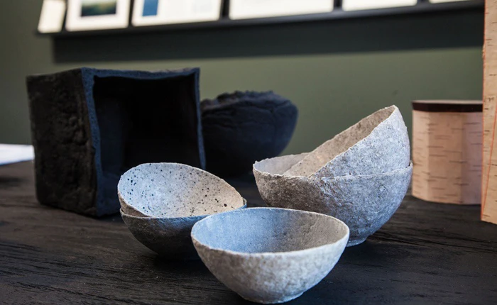 Cùng ngắm nhìn bộ sưu tập đồ nội thất tuyệt đẹp được làm từ giấy vệ sinh... đã qua sử dụng