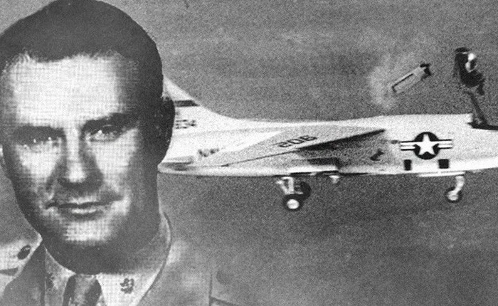 Câu chuyện nổi da gà về William Rankin, Trung Tá Không lực Hoa Kỳ đã "cưỡi" lên sấm sét để đáp đất an toàn trong một vụ tai nạn máy bay