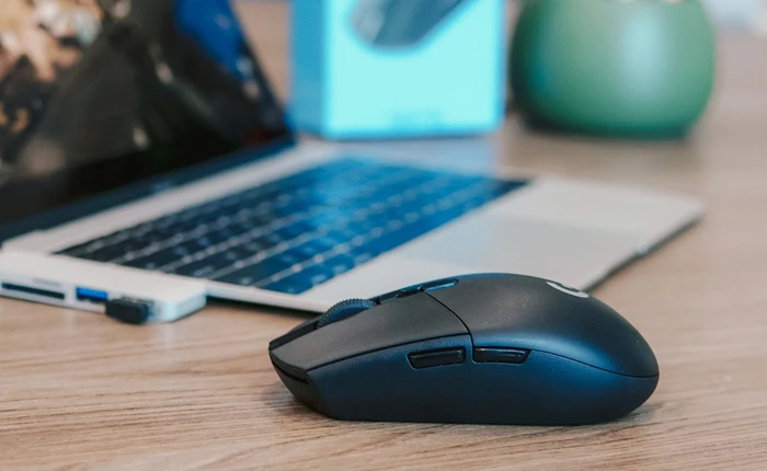 Đánh giá chuột chơi game không dây Logitech G304: Giá hơi cao, thiếu đầm tay nhưng nhanh và nhạy
