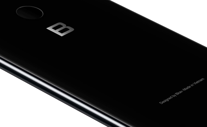 Bphone 3 bất ngờ xuất hiện trên truyền hình: Cảm biến vân tay ở mặt lưng, ba màu sắc