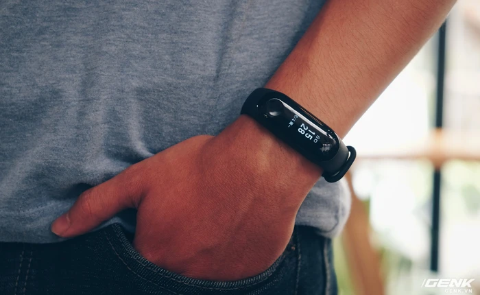 Trải nghiệm Xiaomi Mi Band 3 mới về VN: Đã có màn hình cảm ứng, tuy nhiên không hỗ trợ tiếng Việt và giá độn cao là rào cản lớn