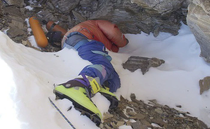 Câu chuyện của Giày Xanh - xác chết nổi tiếng nhất trên đỉnh Everest, cột mốc chỉ đường cho dân leo núi