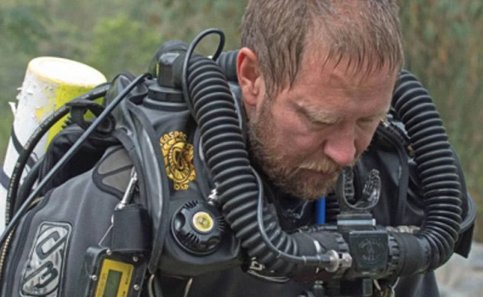 Vừa giải cứu đội bóng Thái thành công, bác sĩ người Úc nhận ngay hung tin từ quê nhà