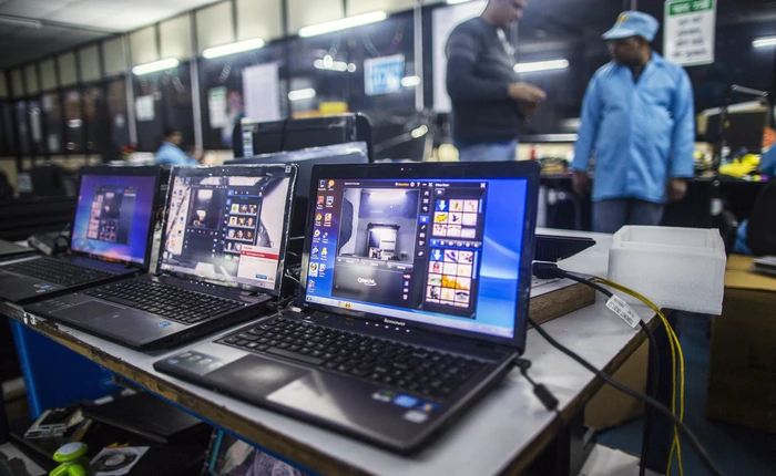 Doanh số PC lần đầu tăng trưởng sau sáu năm "cắm đầu"