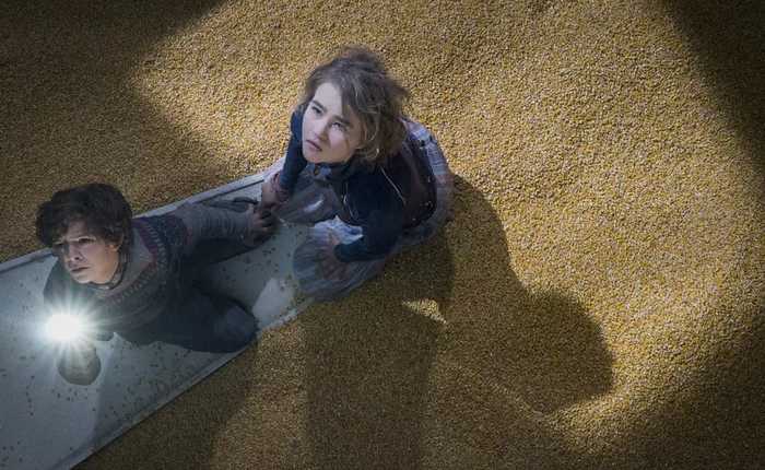 Thật khó tin khi hiệu ứng kĩ xảo khó nhất trong phim Vùng Đất Câm Lặng là lớp ngô dày 30 centimet