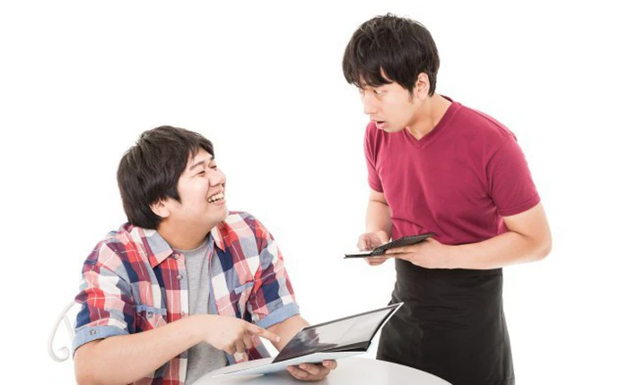 Nhà hàng Nhật dựng biển: "Khách hàng không phải thượng đế, nhân viên không phải nô lệ", dân mạng đồng loạt tán thưởng