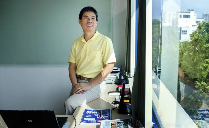 Bloomberg viết về ông chủ Thế Giới Di động: từ con trai một người bán hàng rong đến quyết tâm cách mạng ngành di động Việt Nam