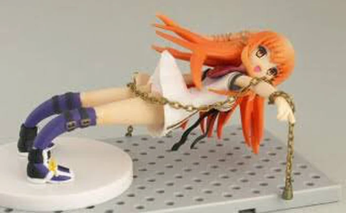 Thanh niên Nhật lên mạng than khóc vì trời nóng quá vẹo hết cả đồ chơi