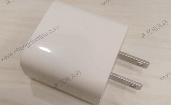 Lộ ảnh củ sạc nhanh USB-C 18W mà Apple dự tính trang bị cho iPhone 2018