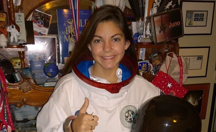 Nữ phi hành gia 17 tuổi này đang được NASA đào tạo để trở thành người đầu tiên đặt chân lên sao Hỏa