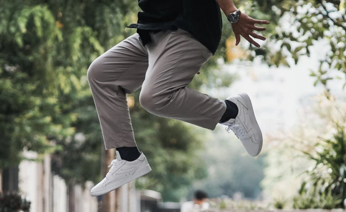 Sau 2 năm, mẫu giày thương hiệu Việt do 9x Đà Nẵng tự thiết kế & sản xuất đã thay đổi như thế nào?