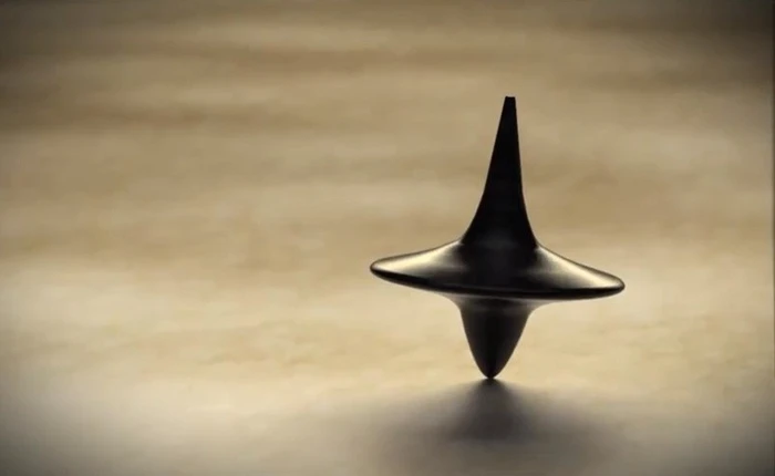 Inception đã ra mắt được 8 năm nhưng tới hôm nay, ta mới biết kết thúc của phim là thực hay mơ