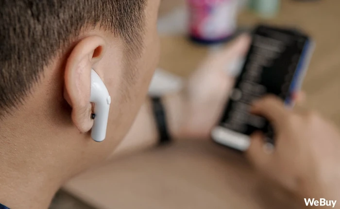 Có điều kiện thì mua Apple AirPods, còn con nhà nghèo dùng chiếc tai nghe “nhái bén” này được không?