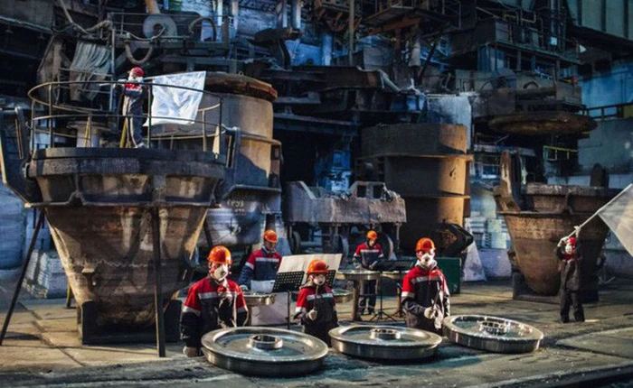 Những tỷ phú biến rác thành “vàng” trên thế giới