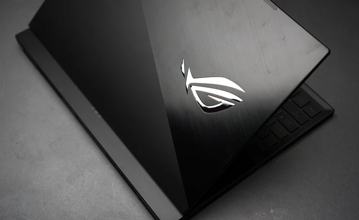 Ảnh cận cảnh laptop chiến game mỏng nhất thế giới đến từ Asus - Zephyrus S