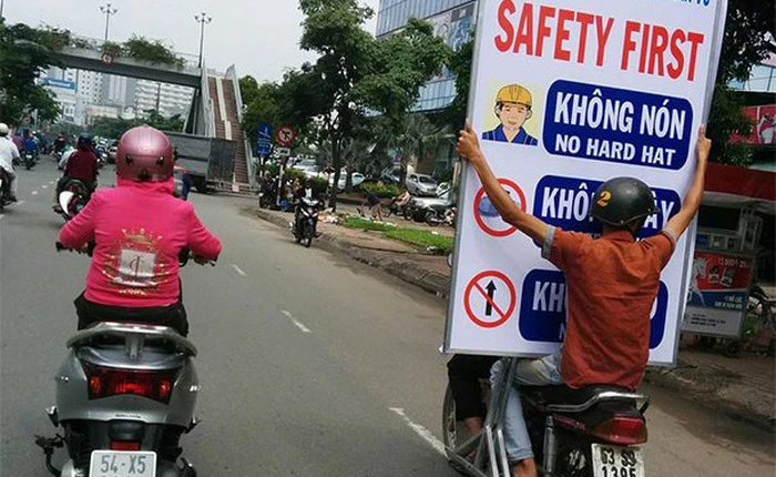 [Vui] 20 tài xế vô ý thức cần bị tước bằng lái ngay lập tức cho xã hội được yên ổn