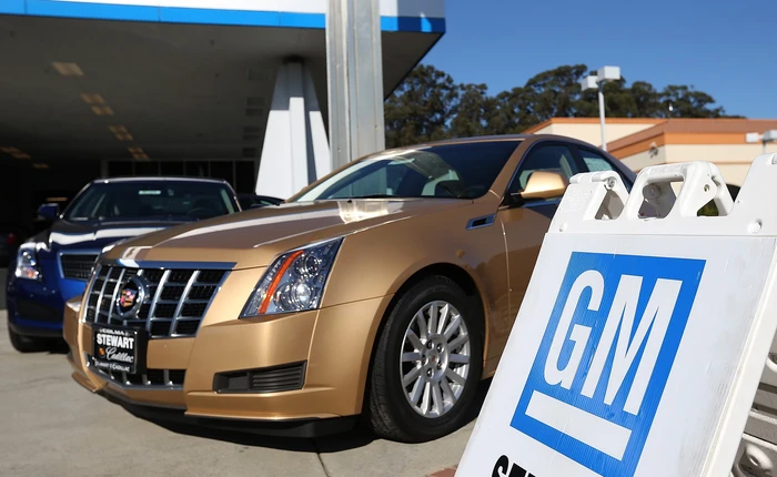 Hãng xe hợp tác với VinFast cấm nhân viên dùng smartphone khi đi lại trong văn phòng, kể cả CEO cũng phải tuân thủ