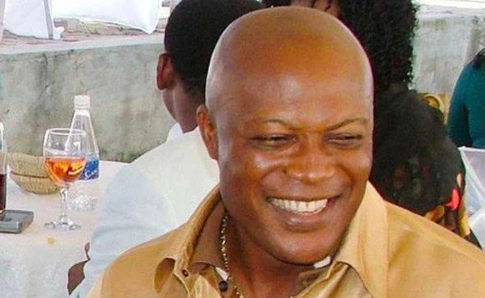 Cú lừa ngoạn mục: Thanh niên Nigeria bán một cái sân bay không-tồn-tại giá 242 triệu đô cho giám đốc một ngân hàng lớn