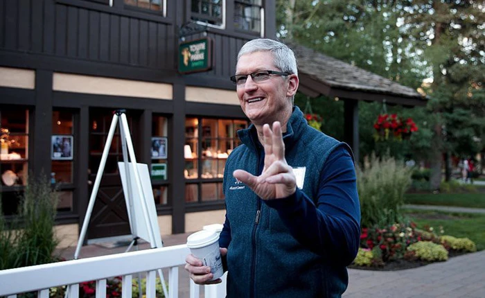 CEO Tim Cook làm gì mỗi ngày để có thể điều hành công ty công nghệ 1.000 tỷ USD đầu tiên trên thế giới?