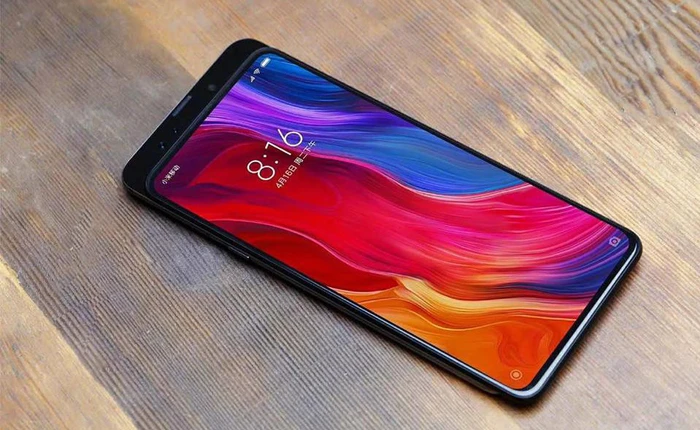 Sếp Xiaomi bất ngờ chia sẻ ảnh của Mi Mix 3 với camera thò thụt như Oppo Find X, ra mắt cuối tháng 10?