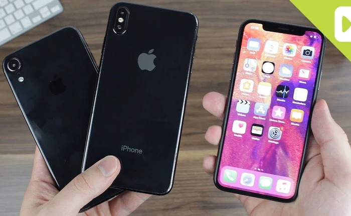 Xuất hiện video trên tay mô hình iPhone 2018 đặt cạnh iPhone X