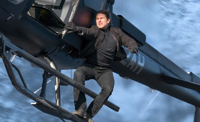 Một cái nhìn gần gũi hơn vào những pha mạo hiểm chết người Tom Cruise đã tự mình thực hiện trong Nhiệm vụ Bất khả thi