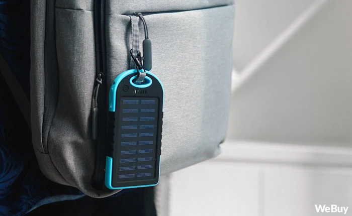 Trải nghiệm sạc dự phòng năng lượng mặt trời giá 100.000 đồng: Quảng cáo thì nhiều mà dùng chẳng được bao nhiêu