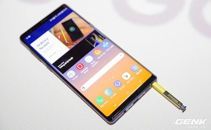 Tại sao Samsung chẳng ý kiến gì về iPhone Xs, Xs Max? Vì họ còn bận sản xuất Galaxy Note9 để đáp ứng nhu cầu quá cao của người dùng