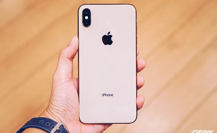 iPhone XS Max đầu tiên về Việt Nam trước cả khi Apple mở bán, giá từ 33.9 triệu đồng