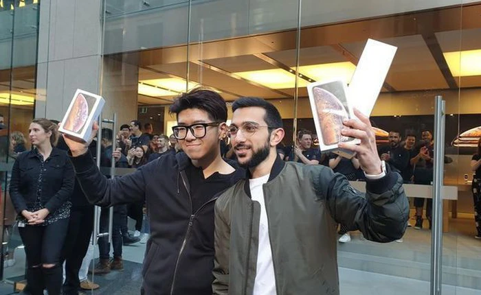 Đợt mở bán iPhone năm nay không còn như ngày hội nhưng cũng đủ đông vui để thấy Apple chưa bao giờ hết hấp dẫn