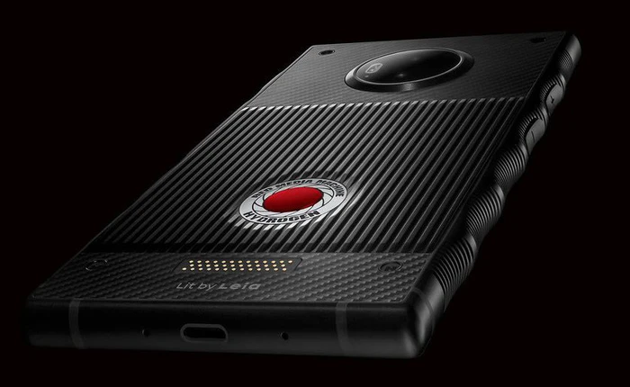 Những hình ảnh thực tế đầu tiên của chiếc smartphone màn hình holographic Red Hydrogen