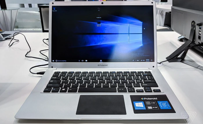 Polaroid - quá khứ vinh quang nay còn đâu?