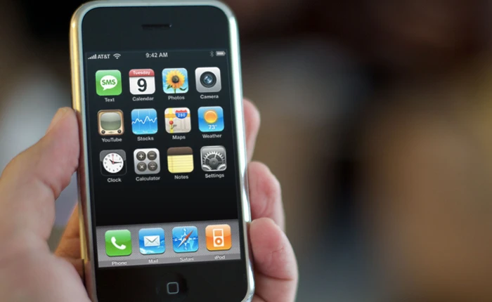 Nhìn lại 11 năm trước: Apple từng giảm giá iPhone 200 USD khiến iFan giận dữ và cực lực phản đối