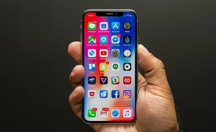 iPhone X là smartphone giữ giá nhất từ trước đến nay khi chỉ giảm 32% giá trị sau 11 tháng ra mắt
