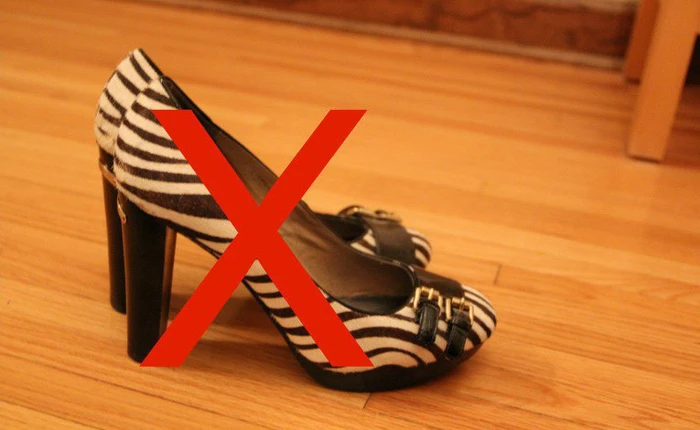 Thị trấn kỳ lạ bậc nhất nước Mỹ: cấm mọi đôi giày cao gót vì một lý do cực kỳ bất ngờ