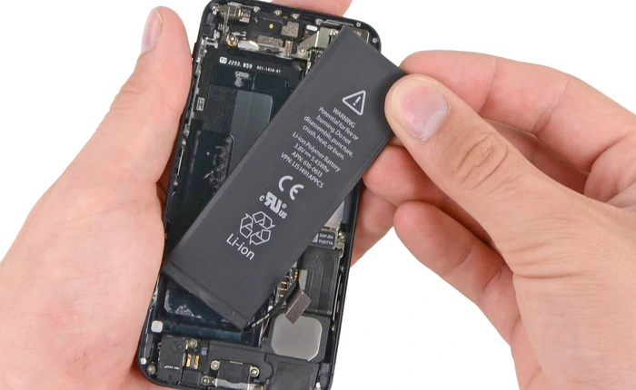 TTBH Apple tại VN xác nhận sẽ thay pin iPhone với giá 29 USD: Chấp nhận iPhone xách tay nhưng nói không với iPhone Lock