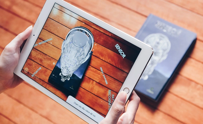 Đây là quyển sách biết nghe, biết nói của FPT