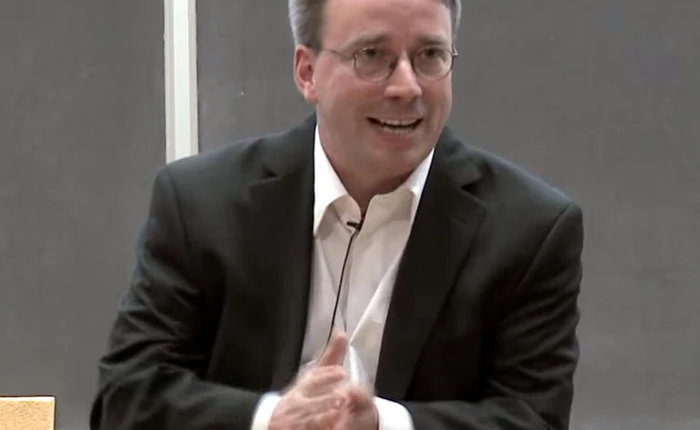 Spectre và Meldown: Nhà sáng lập của Linux lên tiếng chỉ trích những bản vá "rác" của Intel