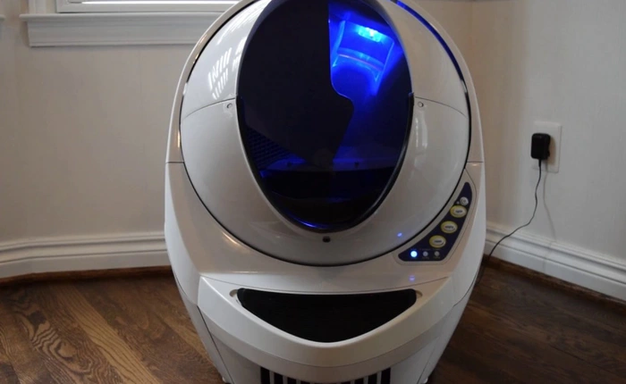 [CES 2018] Tàu vũ trụ cực cool ngầu này thực chất là ... bệ xí thông minh dành cho mèo cưng của bạn