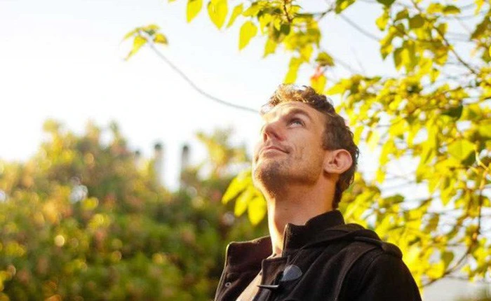 Lúc nào cũng vỗ ngực nói ‘Tôi muốn thành ông chủ, tôi muốn mở công ty… nhưng tôi chưa biết bắt đầu từ đâu’. Này bạn, bạn đang lãng phí tuổi trẻ của mình đấy!