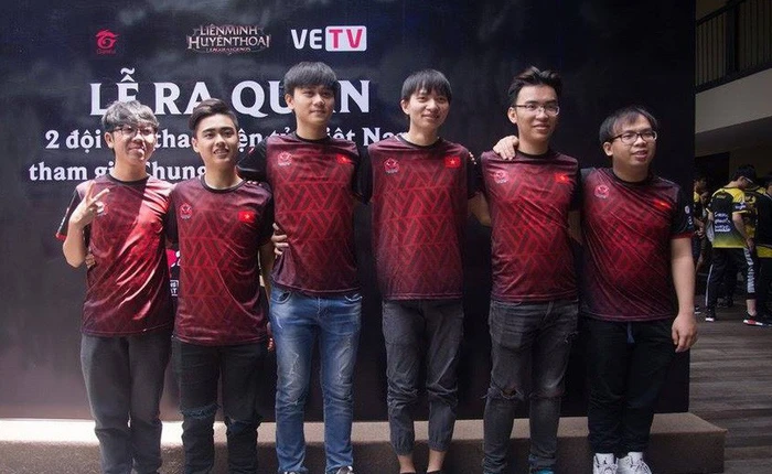 Câu chuyện truyền cảm hứng về 6 cậu chàng VN tham dự Giải Chung kết LMHT Thế giới nhận được ủng hộ từ diễn đàn Reddit