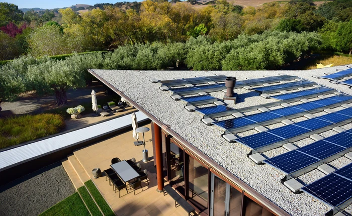 Đây là thứ sẽ cứu rỗi nhân loại: lưới điện microgrid vừa xanh sạch, ổn định lại vừa hồi phục nhanh chóng