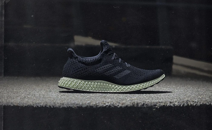adidas Futurecraft 4D - Đôi giày sử dụng oxy và ánh sáng tạo nên phần đế mở bán chính thức vào 18/1, giá gần 7 triệu đồng