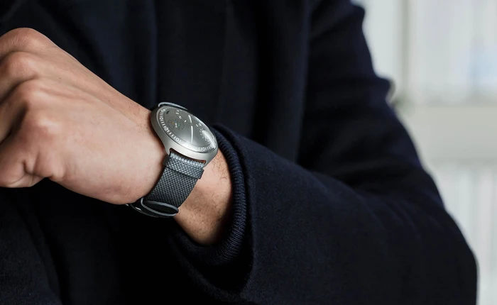 Đây là chiếc đồng hồ cơ được thiết kế bởi "cha đẻ của iPod"