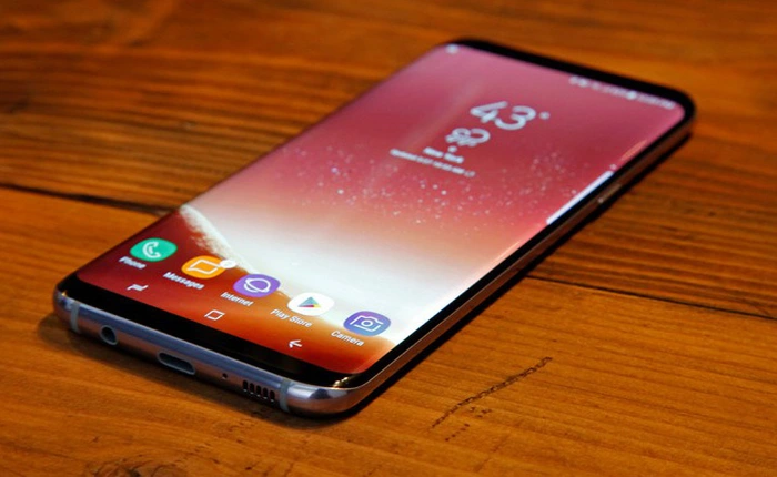 Samsung Galaxy S9 "bằng xương bằng thịt" xuất hiện trong video trên tay