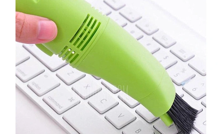 Thử chiếc máy hút bụi mini cho máy tính và tôi đã nhận thấy máy móc còn chẳng bằng quét tay