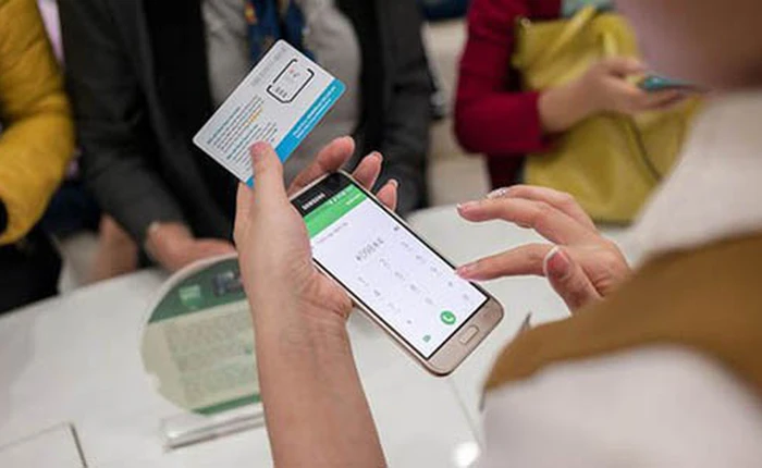 So với thế giới, chuyển mạng giữ số ở Việt Nam đã rẻ và nhanh gọn chưa?