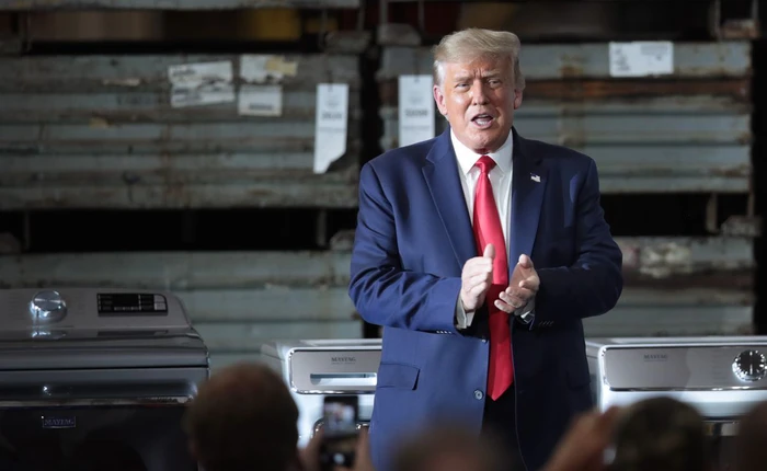 Ông Trump chính thức ký lệnh cấm TikTok, WeChat